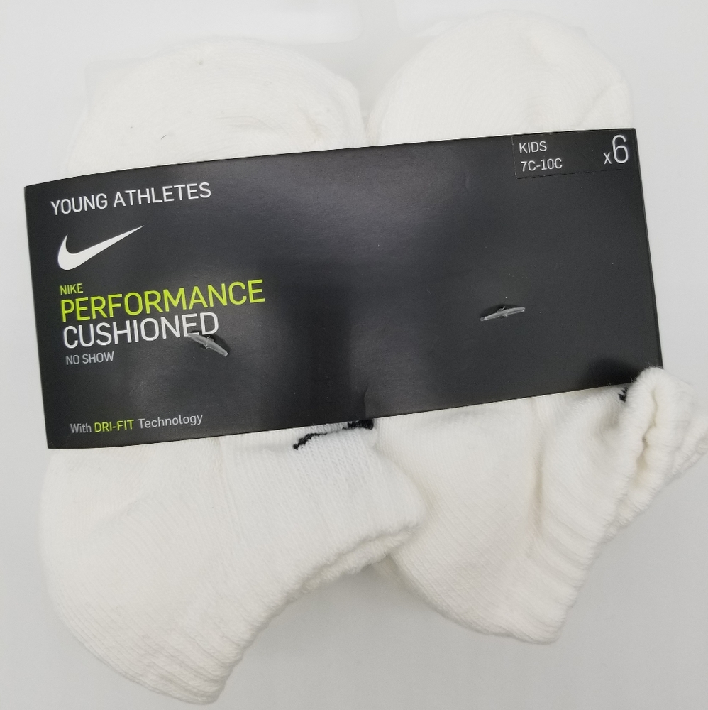 Nike Young Athletes Cushioned Dri Fit No Show Sock